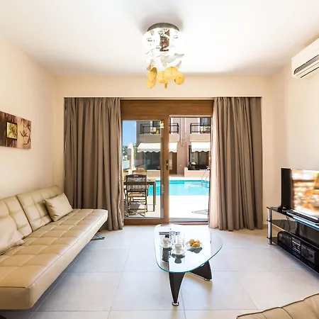 Pantheon Villas & Suites Lägenhet *